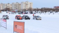 Победителем Чемпионата Красноярского края по ледовым гонкам в Зеленогорске стал красноярец Сергей Григорьев