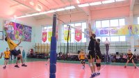 Зеленогорские волейболисты вышли в следующий этап первенства страны