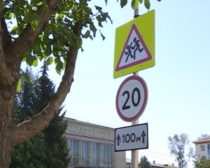 В Зеленогорске установят или заменят около тысячи дорожных знаков