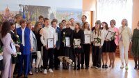25 зеленогорских школьников удостоены премии главы города