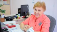 Заслуженный врач РФ, акушер-гинеколог Нина Климович сегодня отмечает 75-летний юбилей