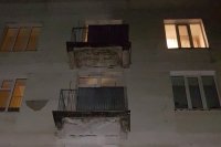 Сегодня ночью едва не обрушился балкон на Комсомольской