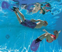 Плавание в ластах и основы дайвинга освоили воспитанники центра «Витязь» на летней площадке